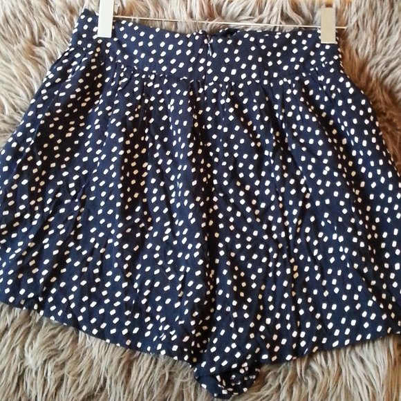 Red Berry navy blue polka dot dress shorts - size XS/S - Picture 5 of 7